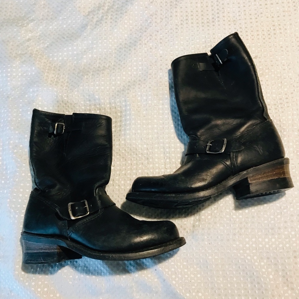 Frye Veronica Short Black Distressed - Womens - image 4